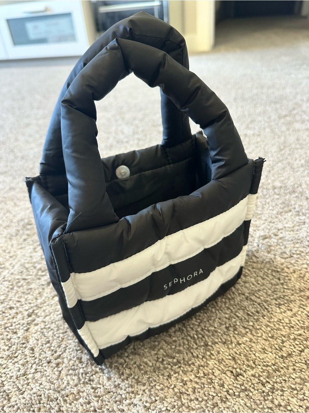 Sephora Puffy Tote Bag Black & White Stripes - Picture 8 of 10